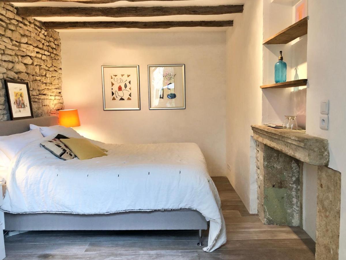 La Cour Des Delices Bed and Breakfast Gigny  Eksteriør billede