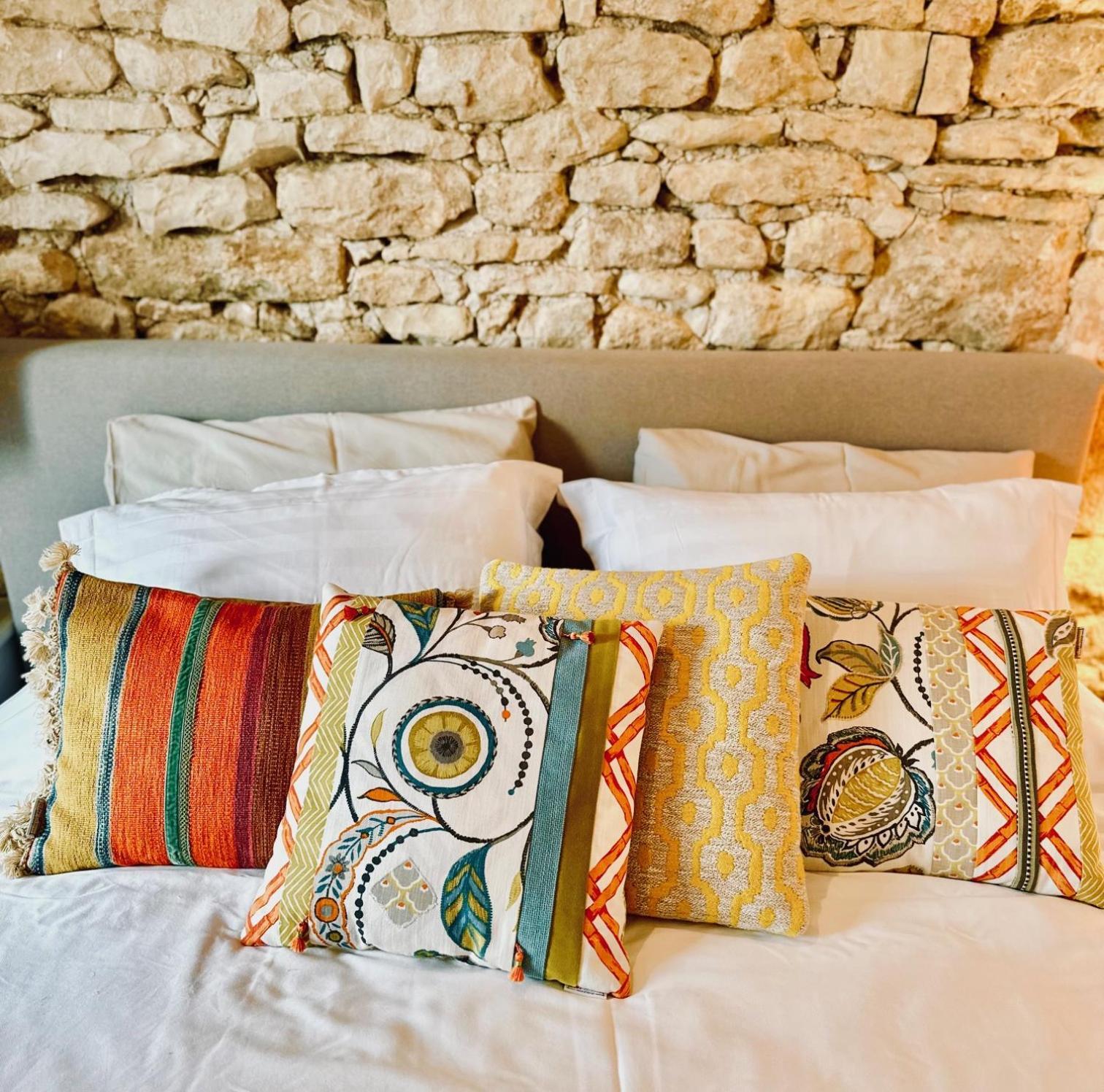 La Cour Des Delices Bed and Breakfast Gigny  Eksteriør billede